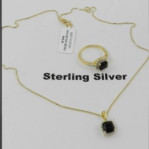 335. Macy’s Fine Jewelry Onyx/ Diamond set halo ring size 8 / necklace14k 400.00